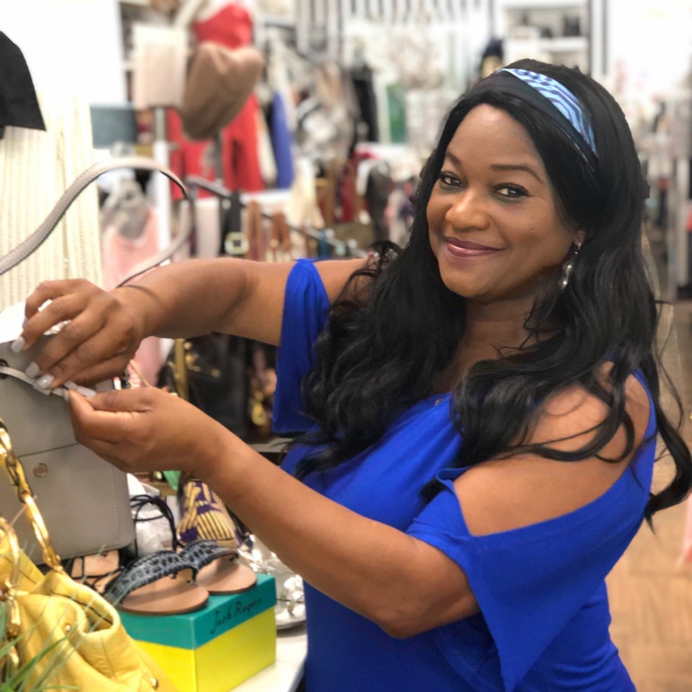 Meet your 6yr Posher (Carla) See @LuxeDesignerRsL